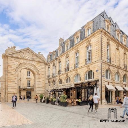 Hôtel Madame Thumbnail