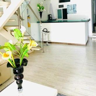 Hotel Avei Suites