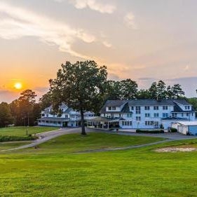 1913 Badin Inn