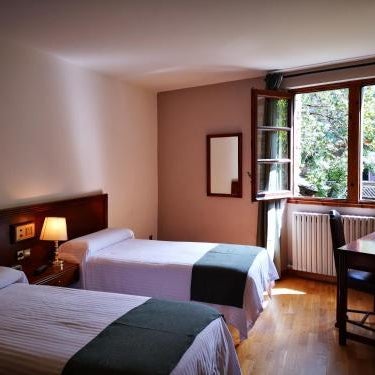 Hotel Santa Bàrbara De La Vall D'ordino Thumbnail