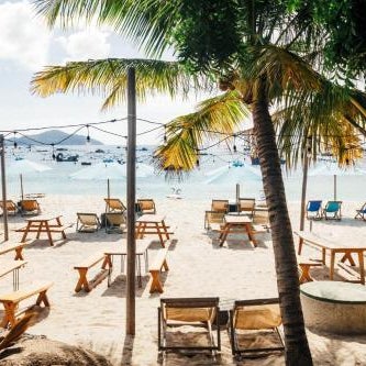 Villa Đảo Hoa Vàng Cam Ranh - Venuestay Thumbnail