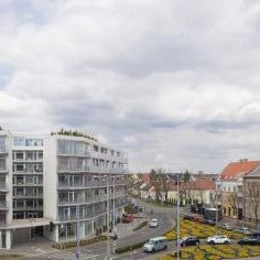Parizs Garden Apartments Thumbnail