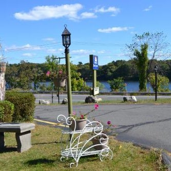 Mount Holyoke Inn Thumbnail