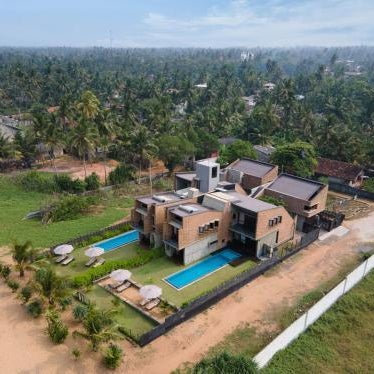 Inidi Leisure Luxury Villas Thumbnail