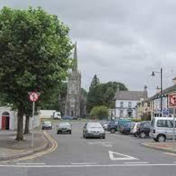 Castle Varagh Hotel & Bar