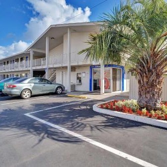 Motel 6 Santa Rosa - South Thumbnail