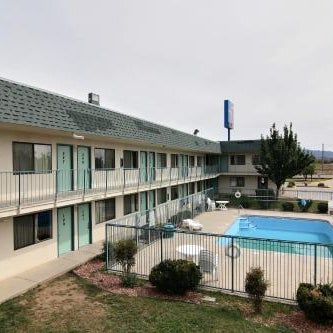 Travelodge by Wyndham Raton Thumbnail