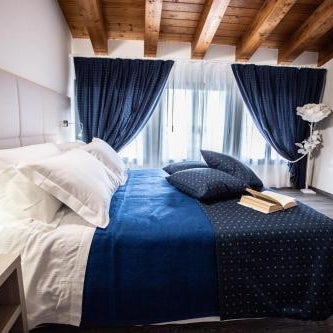 HOME HOTEL