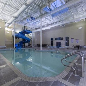 Mountain Haven Retreat, Pool & Hot Tub, UG Parking, Fitness Centre, WiFi! Thumbnail