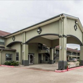 Quality Inn & Suites Bridge City/Orange Thumbnail