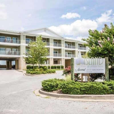 Island Inn & Suites, Ascend Hotel Collection Thumbnail