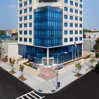 Vista LIC Hotel - Best Western Premier Collection Thumbnail