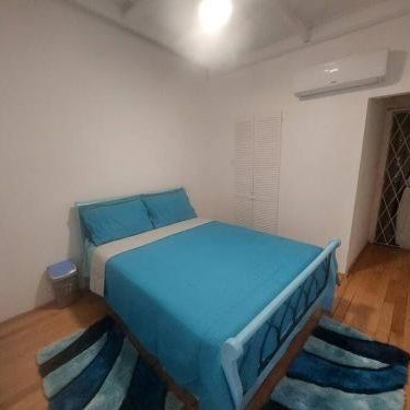 Cozy, quiet 1 bedroom 2A near Beach near US Embassy Thumbnail