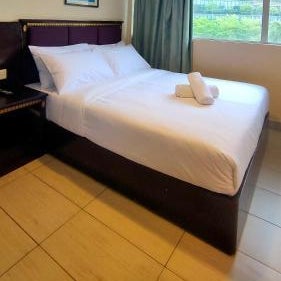 Valley Hotel