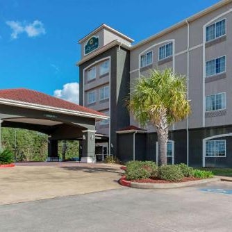 La Quinta Inn & Suites by Wyndham Leesville Fort Polk Thumbnail