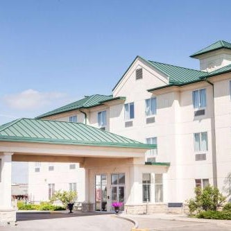 Ramada by Wyndham Estevan Thumbnail