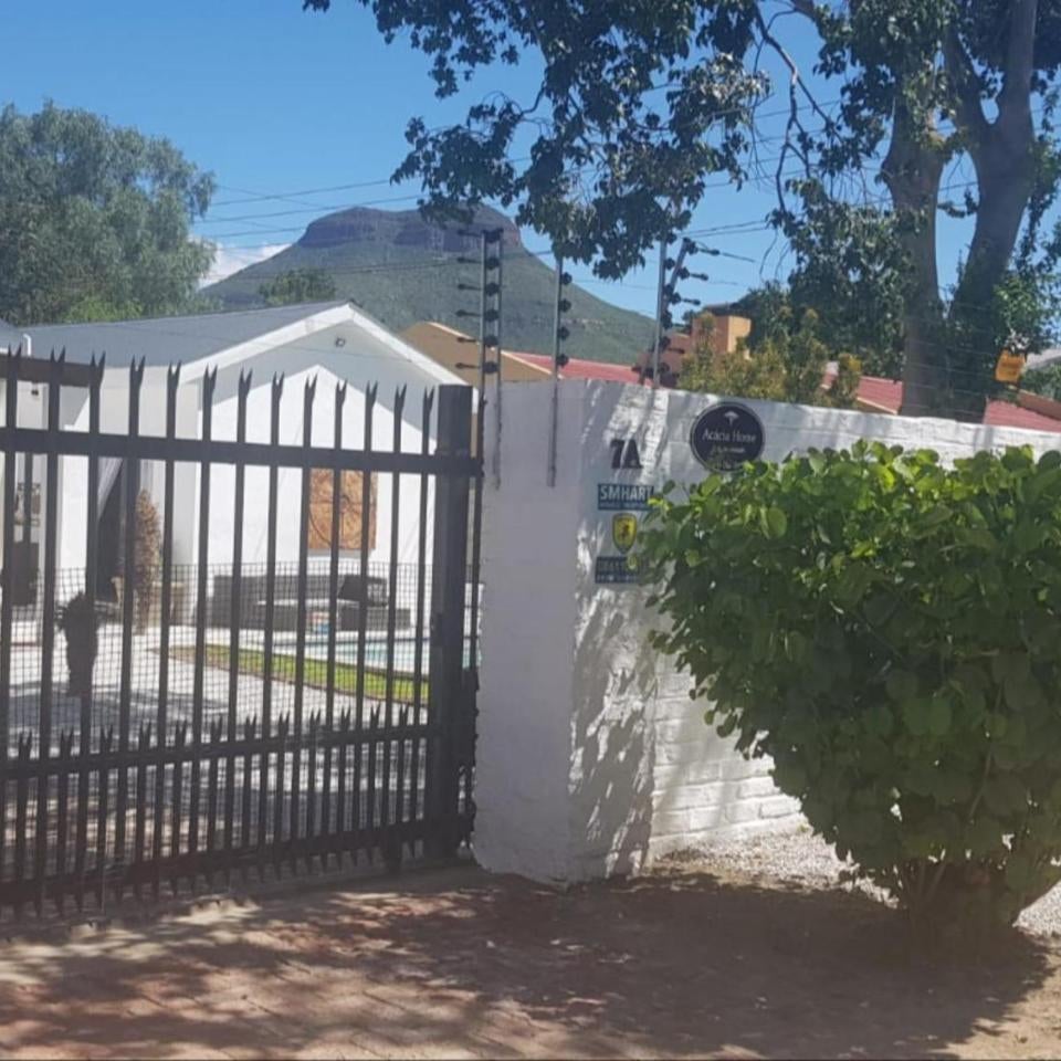 Acacia Home