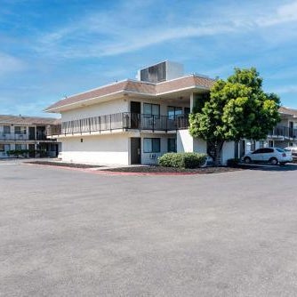 Econo Lodge Stockton near I-5 Fairgrounds Thumbnail