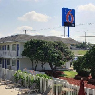 Motel 6-Austin, TX - North Thumbnail