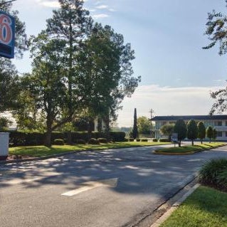 Motel 6-Valdosta, GA - University Thumbnail
