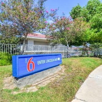 Motel 6-Corona, CA Thumbnail