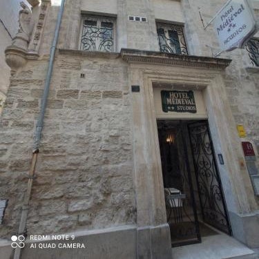 Hôtel Le Médiéval Palais des Papes