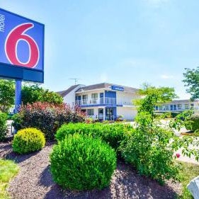 Motel 6-Windsor Locks, CT - Hartford Thumbnail