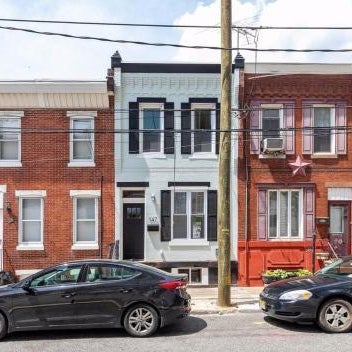 Kid-Friendly Fishtown Family Retreat with Game Room Thumbnail
