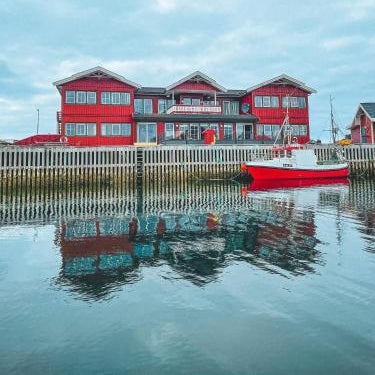 Røst Bryggehotell Thumbnail