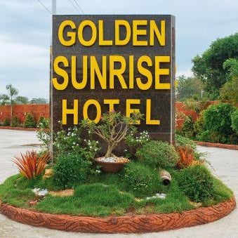 Golden Sunrise Hotel II by RedDoorz Thumbnail