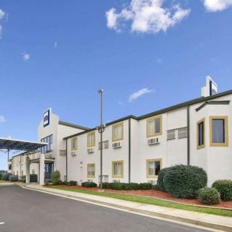 Howard Johnson by Wyndham Tifton GA I-75 Thumbnail