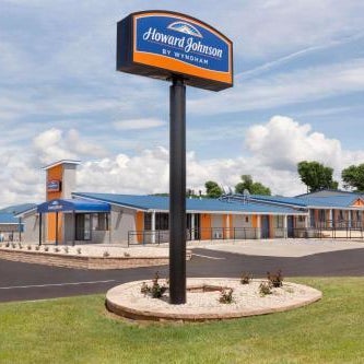 Howard Johnson by Wyndham Harrisonburg Thumbnail