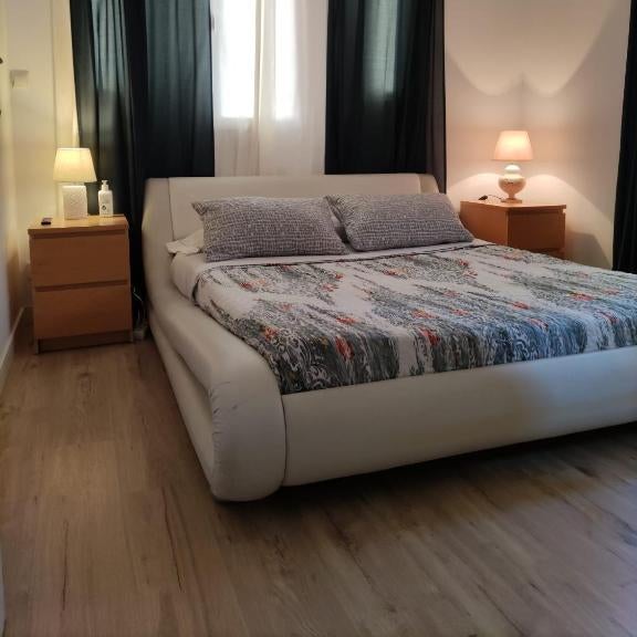 57 HABITACION CENTRAL EN BILBAO con WIFI Thumbnail