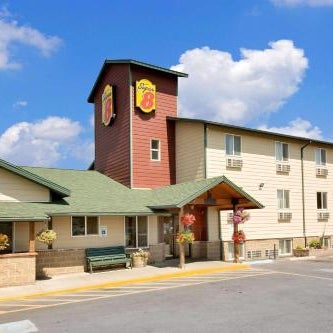 Super 8 by Wyndham Belgrade/Bozeman Airport Thumbnail
