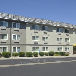 Super 8 by Wyndham Chico Thumbnail