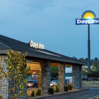 Days Inn by Wyndham Pittsburgh-Harmarville Thumbnail