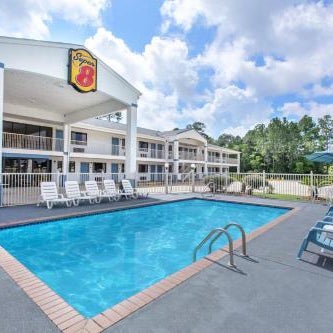 Super 8 by Wyndham Ocean Springs Biloxi Thumbnail
