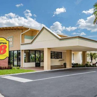 Super 8 by Wyndham Melbourne Thumbnail