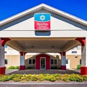 SureStay Plus Hotel by Best Western Bettendorf Thumbnail