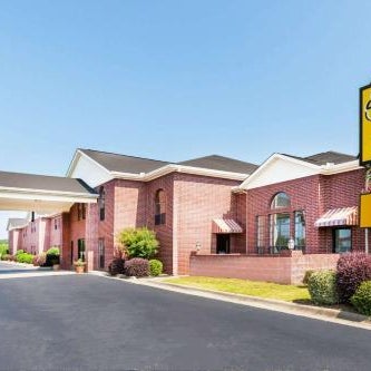 Super 8 by Wyndham Searcy AR Thumbnail