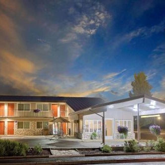 Super 8 by Wyndham Alturas Thumbnail