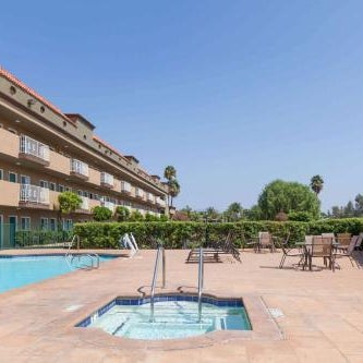 Travelodge by Wyndham Sylmar CA Thumbnail
