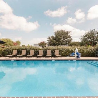 Super 8 by Wyndham Grapevine/DFW Airport Northwest Thumbnail