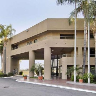 Travelodge by Wyndham Commerce Los Angeles Area Thumbnail