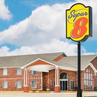 Super 8 by Wyndham Bolivar Thumbnail