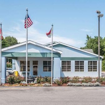 Super 8 by Wyndham Fayetteville Thumbnail