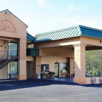 Super 8 by Wyndham Marion NC Thumbnail