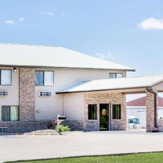 Super 8 by Wyndham Jefferson Thumbnail