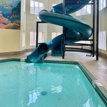 Super 8 by Wyndham Edmonton South Thumbnail