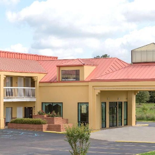 Super 8 By Wyndham Madison - Ridgeland Area Thumbnail